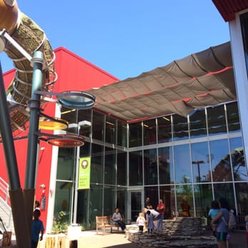 Thinkery - Water play outside. - Kids Activities Near Me - Austin, Texas Thinkery - Water play outside. - Kids Activities Near Me - Austin, Texas