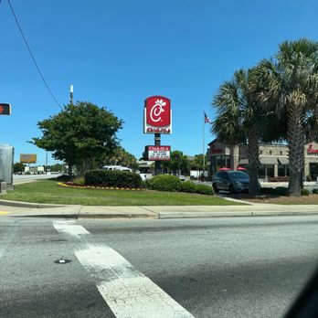 Chick-fil-A - The outside of the restaurant. - Fast Food Near Me - West Columbia, South Carolina Chick-fil-A - The outside of the restaurant. - Fast Food Near Me - West Columbia, South Carolina