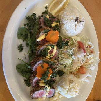 Dell's Kitchen and Bakery - Asian Fusion Near Me - Honolulu, Hawaii Dell's Kitchen and Bakery - Asian Fusion Near Me - Honolulu, Hawaii