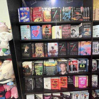 Books-A-Million - Booktok Section - Bookstores Near Me - Lancaster, Pennsylvania