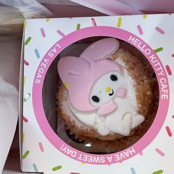 Hello Kitty Cafe - My melody cupcake - Themed Cafes Near Me - Las Vegas, Nevada