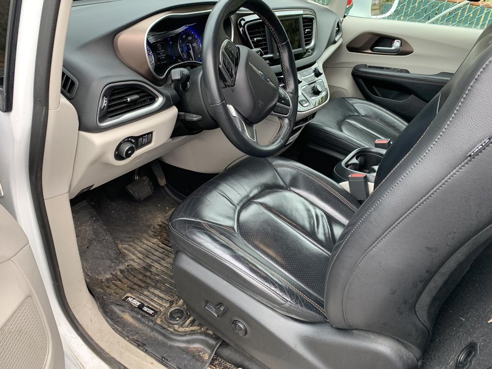 MIRACLE AUTO DETAILING Updated September 2024 16 Photos 3902 L Pl