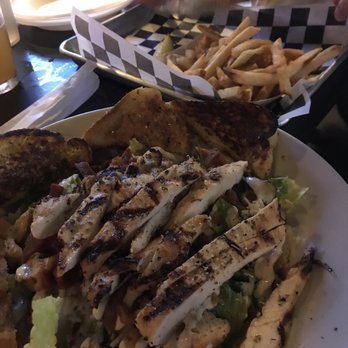 Humphrey's - Bars Near Me - Huntsville, Texas