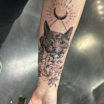 Salt & Light Tattoo - Tattoo Near Me - Chandler, Arizona Salt & Light Tattoo - Tattoo Near Me - Chandler, Arizona