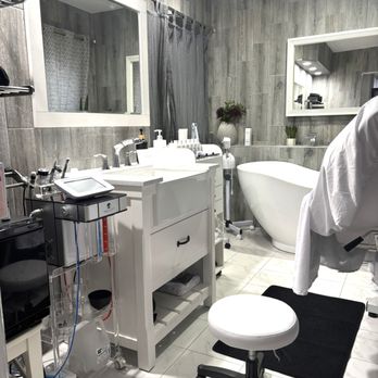 Jardin Secret Outdoor Spa - Skin Care Near Me Jardin Secret Outdoor Spa - Skin Care Near Me