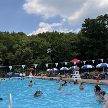 Oxford Valley Park Pool - Swimming Pools Near Me - Fairless Hills, Pennsylvania Oxford Valley Park Pool - Swimming Pools Near Me - Fairless Hills, Pennsylvania