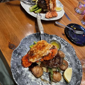 Hook & Barrel - Our entrees - Seafood Near Me - Myrtle Beach, South Carolina