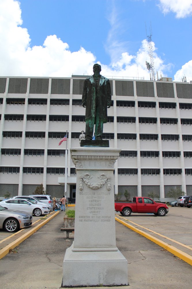 FRANKLIN COURTHOUSE Updated August 2024 101 Canal Dr, Franklin