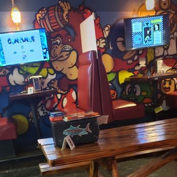 Antics Pizza - inside view - Pizza Near Me - Hilo, Hawaii Antics Pizza - inside view - Pizza Near Me - Hilo, Hawaii