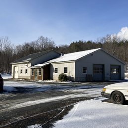 Exterior outside entrance of Route 103 Auto Repair - Chester, Vermont Exterior outside entrance of Route 103 Auto Repair - Chester, Vermont