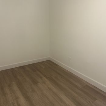 Top Notch Flooring Specialist - Bedroom New Floor - Flooring Near Me Top Notch Flooring Specialist - Bedroom New Floor - Flooring Near Me