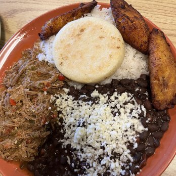 La Taguara - Pabellon - Venezuelan Near Me - Madison, Wisconsin La Taguara - Pabellon - Venezuelan Near Me - Madison, Wisconsin
