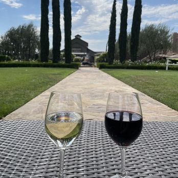 Ponte Winery - Outdoor seating under some shade. - Wineries Near Me - Temecula, California