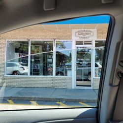 Manestreet Hair - Front door