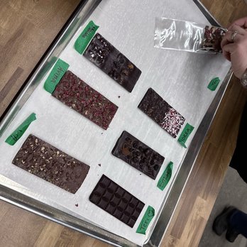 Creo Chocolate - Build a bar experience - Chocolatiers & Shops Near Me - Portland, Oregon Creo Chocolate - Build a bar experience - Chocolatiers & Shops Near Me - Portland, Oregon