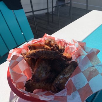 Tally's Dockside - Slow smoked dry rubbed chicken wings - Boating Near Me - White Bear Lake, Minnesota
