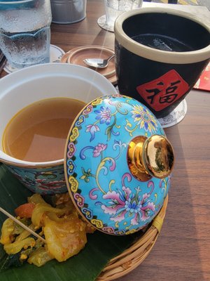 Hopscotch (Gillman Barracks) by null