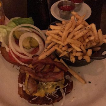 Fire & Oak - Bacon Cheeseburger - New American Near Me - Montvale, New Jersey
