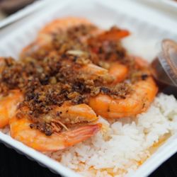 Romy's Kahuku Prawns & Shrimp - All that garlic on top that shrimp so yummy *7/16/23