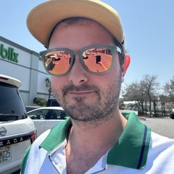 Sunglass Cabana