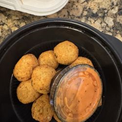 Oak & Pie - Fried Mozzarella with Creamy Tomato Sauce