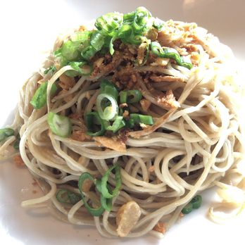 Star Noodle - Garlic Noodles - Asian Fusion Near Me - Lahaina, Hawaii