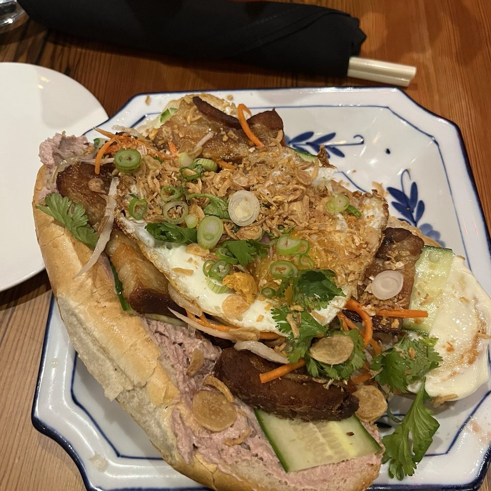 Shōjō Cambridge - Pork Belly Banh Mi - Asian Fusion Near Me - Cambridge, Massachusetts Shōjō Cambridge - Pork Belly Banh Mi - Asian Fusion Near Me - Cambridge, Massachusetts