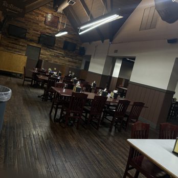 Bullpen Ribs & BBQ - Inside - Barbeque Near Me - Atlanta, Georgia Bullpen Ribs & BBQ - Inside - Barbeque Near Me - Atlanta, Georgia