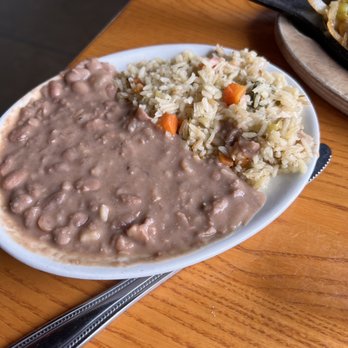 Roja Mexican Grill - Beans & rice - Mexican Near Me - Omaha, Nebraska Roja Mexican Grill - Beans & rice - Mexican Near Me - Omaha, Nebraska