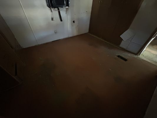 Junk removal - They bought the mobile home and they called us to clean it out Junk removal - They bought the mobile home and they called us to clean it out