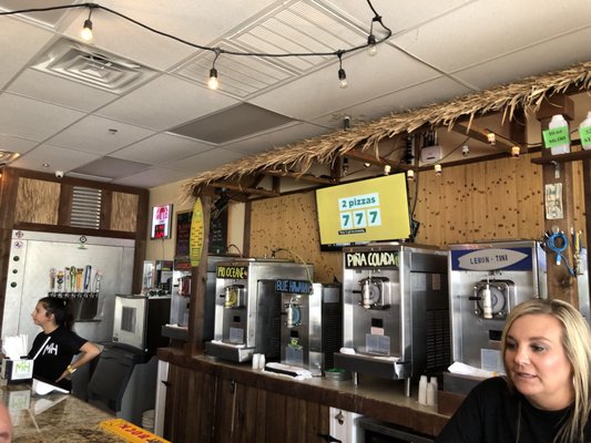 Margarita Hut To Go by null