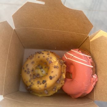 Boba Drive - Mano-Passionfruit and Strawberry Butter Mochi Donuts - Bubble Tea Near Me - Sunnyvale, California Boba Drive - Mano-Passionfruit and Strawberry Butter Mochi Donuts - Bubble Tea Near Me - Sunnyvale, California