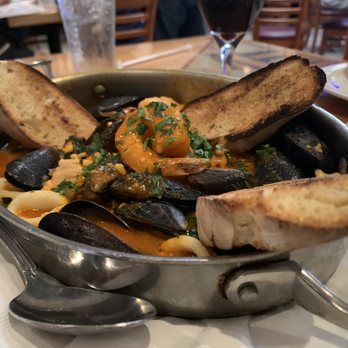 Il Farro - Cioppino Posilipo - Italian Near Me - Newport Beach, California Il Farro - Cioppino Posilipo - Italian Near Me - Newport Beach, California