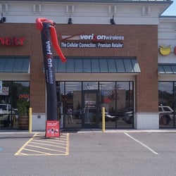 Verizon Wireless Premium Retailer - Exterior
