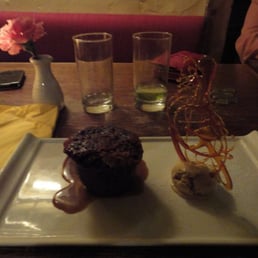sticky toffee pudding with butterscotch ice cream! sticky toffee pudding with butterscotch ice cream!