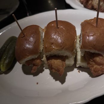 Trivoli Tavern - Chicken sliders - American Near Me - Chicago, Illinois Trivoli Tavern - Chicken sliders - American Near Me - Chicago, Illinois