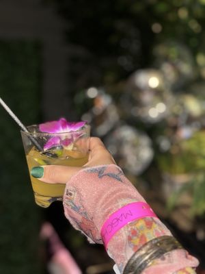 Magic Hour Rooftop Bar & Lounge by null
