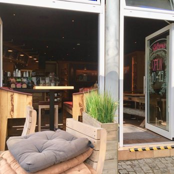 Mahlwerk Coffee - Cafes Near Me - Warnemünde, MV