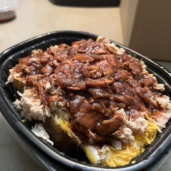 Texas Smoke Shack - Little Richie (potato) with chicken - Food Trucks Near Me - Hudson, Massachusetts Texas Smoke Shack - Little Richie (potato) with chicken - Food Trucks Near Me - Hudson, Massachusetts