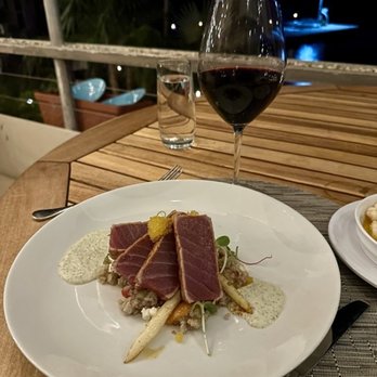 Zozo's - Tuna. AMAZING. The set up is as good as the tuna - Seafood Near Me - St John, Virgin Islands