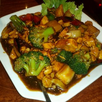 Eddie's Wok N Roll - Kung pao chicken - Thai Near Me - Mississauga, Ontario Eddie's Wok N Roll - Kung pao chicken - Thai Near Me - Mississauga, Ontario