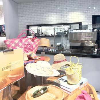 Cafe on 3 - Cafes Near Me - Beverly Hills, California