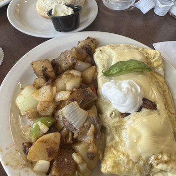Eggs N Things - CA omelette - Breakfast & Brunch Near Me - Thousand Oaks, California