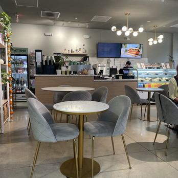 Un Attimo Coffee - Inside - Coffee & Tea Near Me - Plantation, Florida Un Attimo Coffee - Inside - Coffee & Tea Near Me - Plantation, Florida