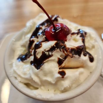 Silver Diner - Birthday ice cream - Diners Near Me - Chantilly, Virginia