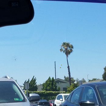 Sinaco Oil - Chipped and still dirty - Gas Stations Near Me - Los Angeles, California