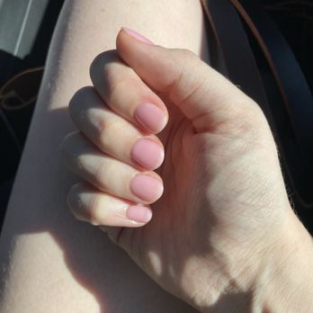 Nushka's Spa - Gelish Gel Polish Manicure - Day Spas Near Me - Eugene, Oregon