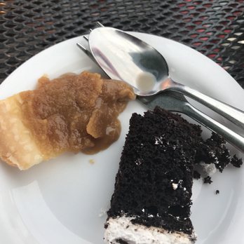 Le Bateau - a piece of cake and a spoon on a plate - Restaurants Near Me - Tadoussac, Quebec
