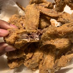 J J Fish & Chicken - Chicken wings