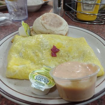 Logue's Restaurant - Reuben Omelette - American Near Me - Hannibal, Missouri Logue's Restaurant - Reuben Omelette - American Near Me - Hannibal, Missouri
